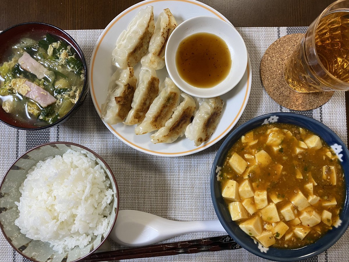タカラ家ちゃんねる 旦那ごはん メニュー 麻婆豆腐 大阪王将 の餃子 冷凍 野菜スープ 簡単に作れるやつばかりだけど 旦那頑張りました おうちごはん 夫婦二人暮らし 晩ごはん
