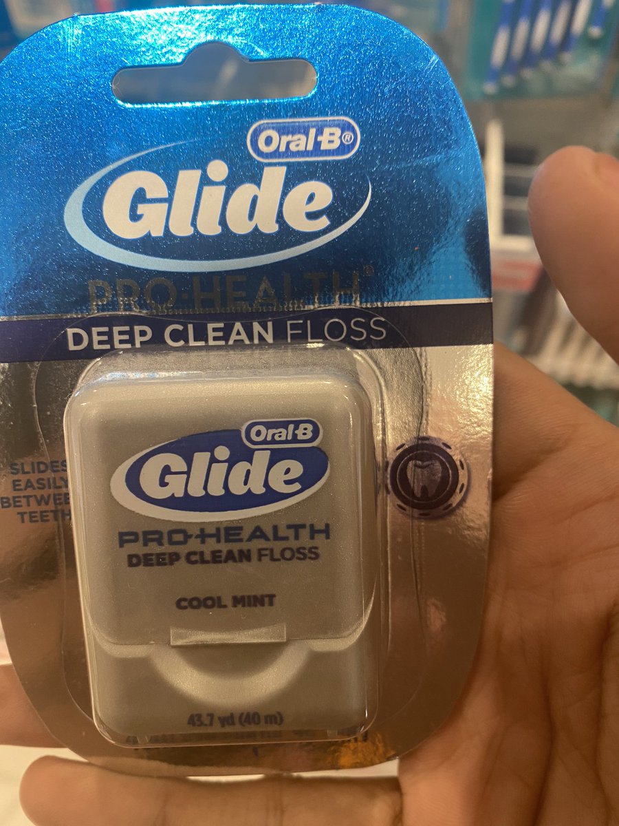 JatIkhwan's tweet photo. Ni benda-benda sangat berguna untuk mulut korang terutama time emergency nak pergi meeting ke dating ke. Kadang kita tak perasan mulut kita berbau. 

1) Breath strips (letak atas lidah dan dia cair)

2) Mouth Spray

3) Floss

Muka tak elok takpe tapi janji mulut dan badan wangi. https://t.co/7dwvHXnywS