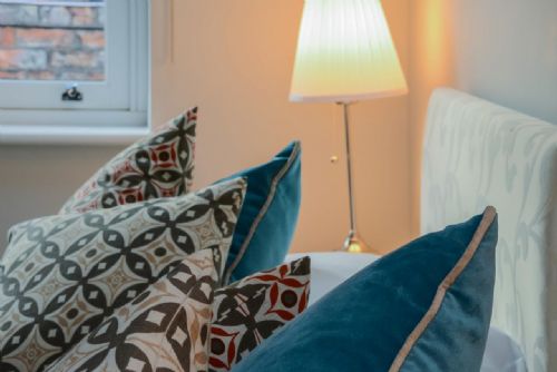 Happy 4th July, we are OFFICIALLY OPEN 😍

If you're looking for a place to stay in Yorkshire, we have so many wonderful properties to choose from! 🙌

yorguest.com