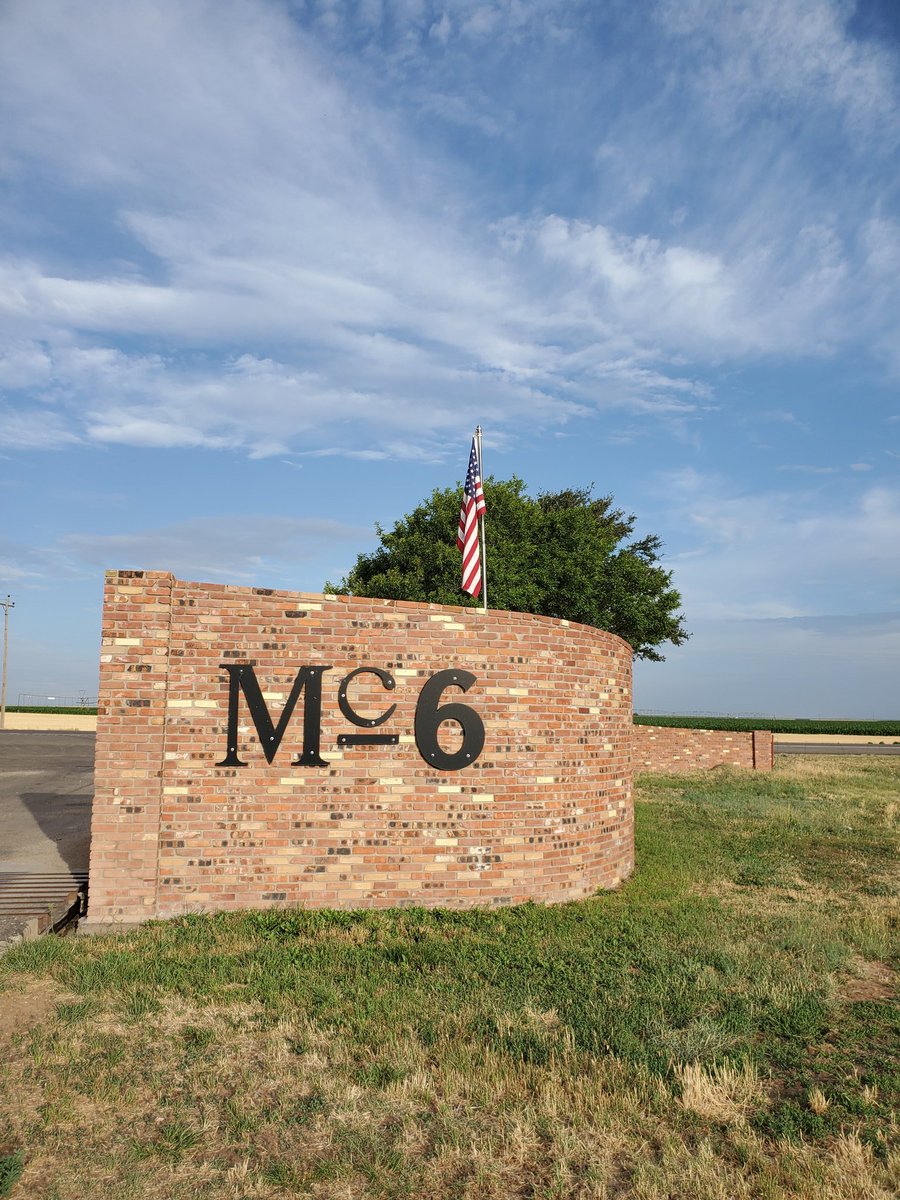 jerridv13's tweet photo. Happy 4th of July from your friends and family at #Mc6CattleFeeders https://t.co/TdLJ8UdLx2
