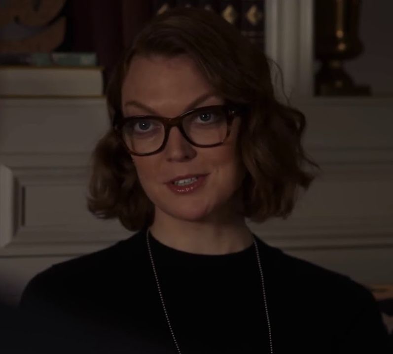 TodayinStarTrek's tweet photo. 4 July 1989: Happy birthday @couttsemily. Most famous as Keyla Detmer in #DSC. She's also been seen in guest slots in shows such as Designated Survivor, Murdoch Mysteries, Transporter: The Series and Dark Matter. #Nohateposts #Nogatekeeping #StarTrek #OTD #OnThisDay https://t.co/m02WliAb3H