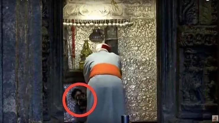 Light , camera & action Modi is a victim of nepotism, he would have been best actor today if he were in Bollywood.Thread on Modi’s camera obsession PM Modi’s Kedarnath yatra for shooting .