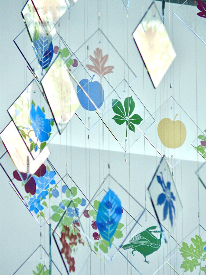 George_Singer's tweet photo. The Tree of Life installation for the Aldershot Centre for Health.
.
Glass tiles- printed with coloured birds, flowers and fruit provide a fun, uplifting focal point in the centre of the octagonal space..
.
.
#georgesinger #georgesingerlondon #chandelier #design #chandeliers #art https://t.co/eTqUk8bqqh