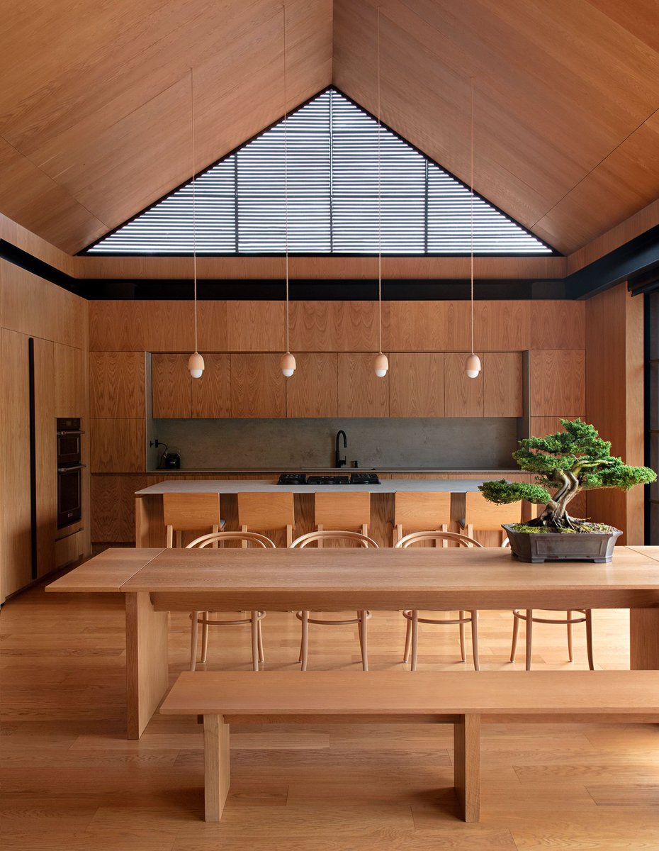 saint_travels's tweet photo. J Balvin’s Japanese inspired Mansion in Colombia https://t.co/yhaiHpTrwI