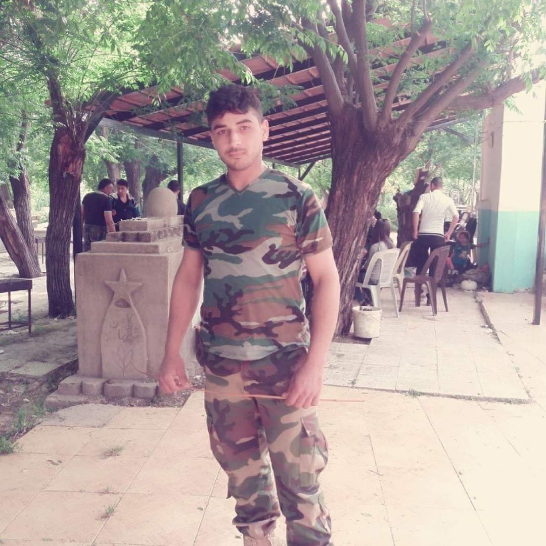  #Syria: this morning another soldier from  #Tartus countryside was killed by Rebels on S.  #Idlib front.