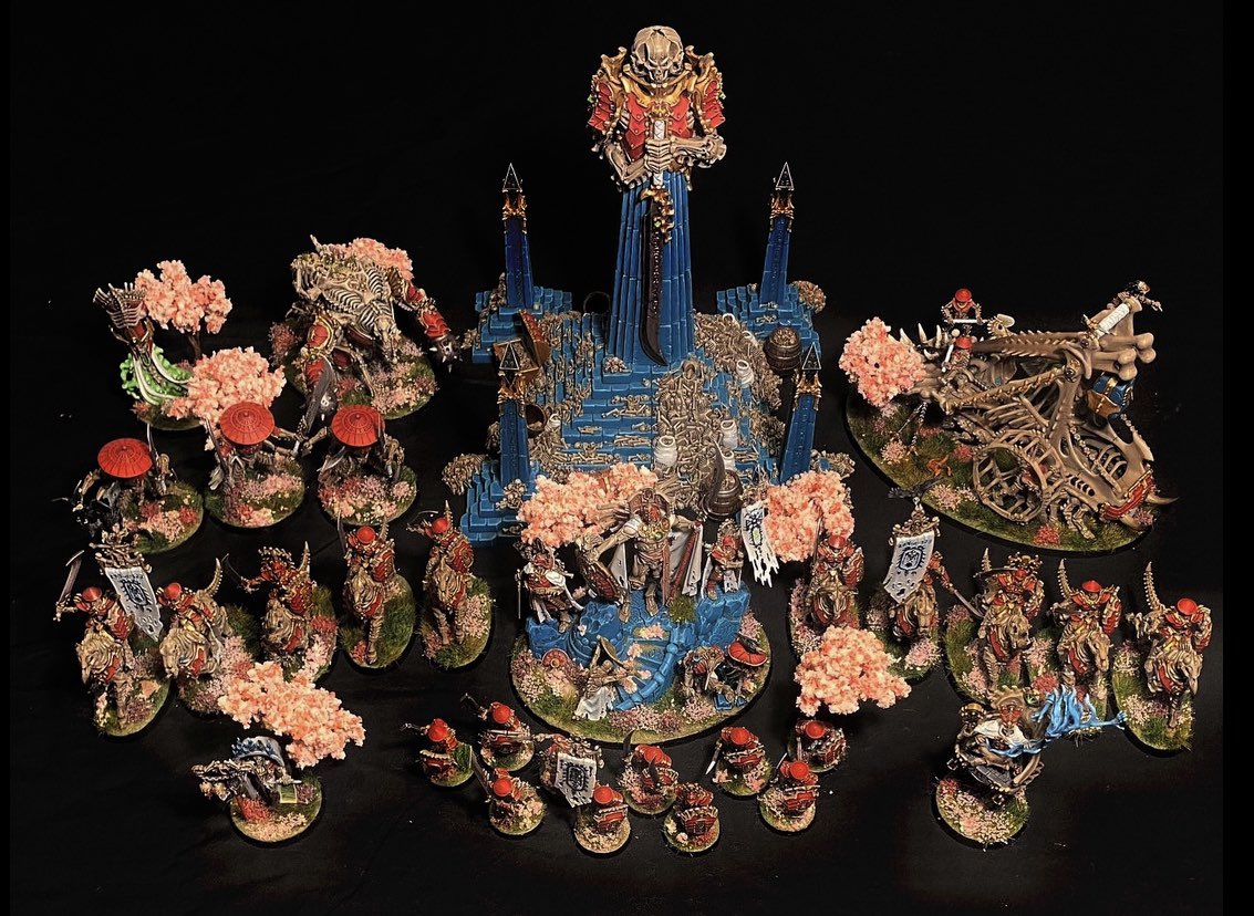 My last painted army in the last 5 years of AoS is my recently completed Shikami Devils Bonereaper army. Now ready to roll some dice 