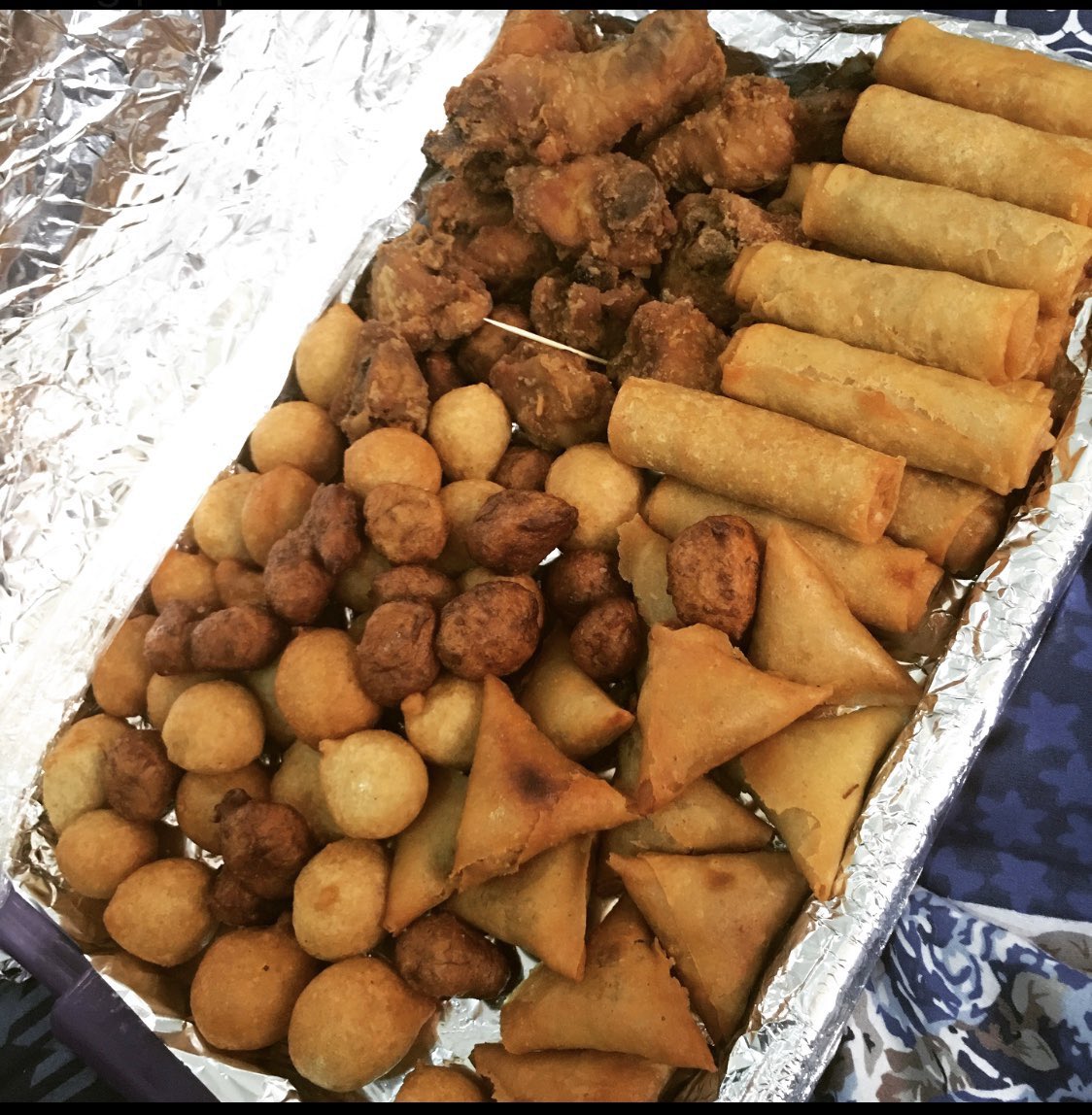 _DammyB_'s tweet photo. So I’ve seen how my vendor babies have been working so hard so this giveaway is particularly for youuuuu. 

Reply this tweet with your business accounts. 

I will give 4 standard trays to 4 business owners. 

Well doneeeee and make sure you set up your flutter wave store. https://t.co/Aml0Li8CbN