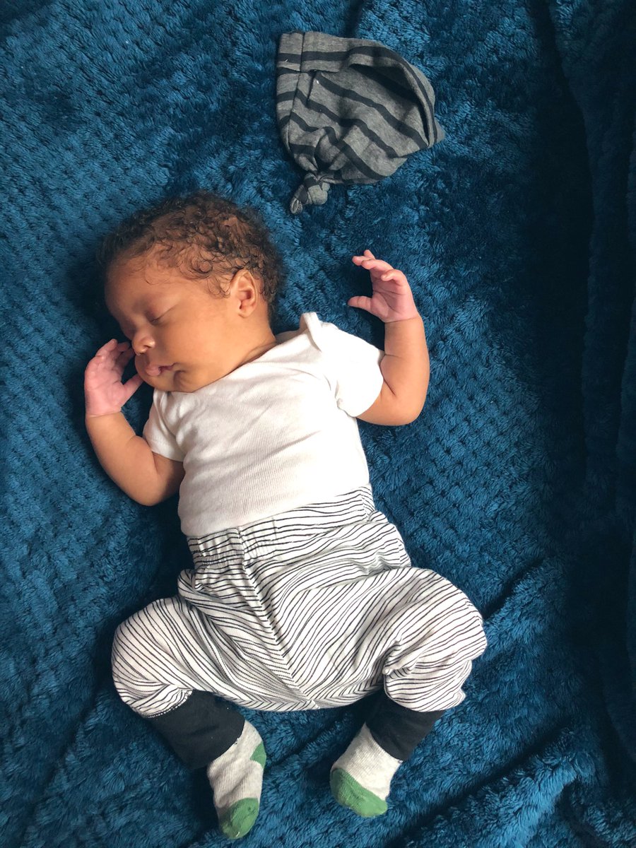 I can’t get over the tee shirt &amp; joggers.  
Baggy socks 🥺
