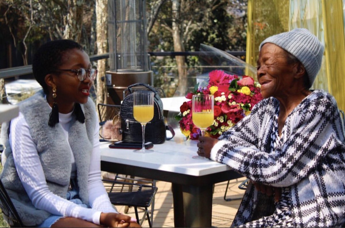 _MveloMakhanya's tweet photo. I’m really at a loss for words..
Phumula manje... what a great loss 💔

Till we meet again 🕊

 #RIPMaryTwala https://t.co/NDCnZUyIja