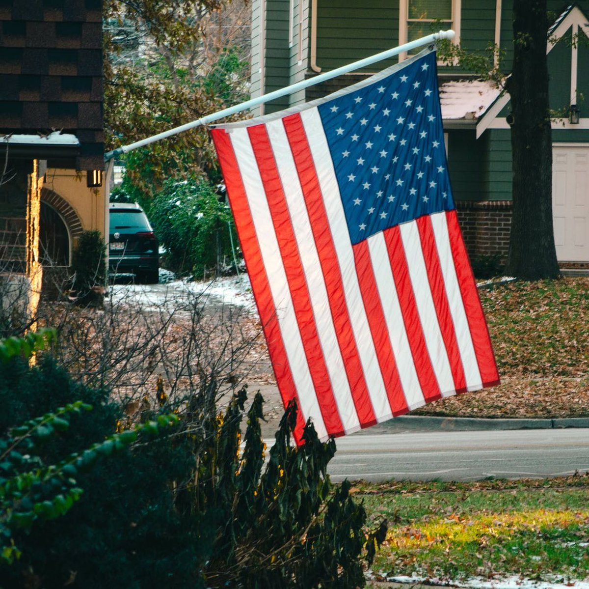 _NAOLB_'s tweet photo. Happy 4th of July, everyone! We hope you and your family have a fun and safe day together. https://t.co/KQpal0V0Tb