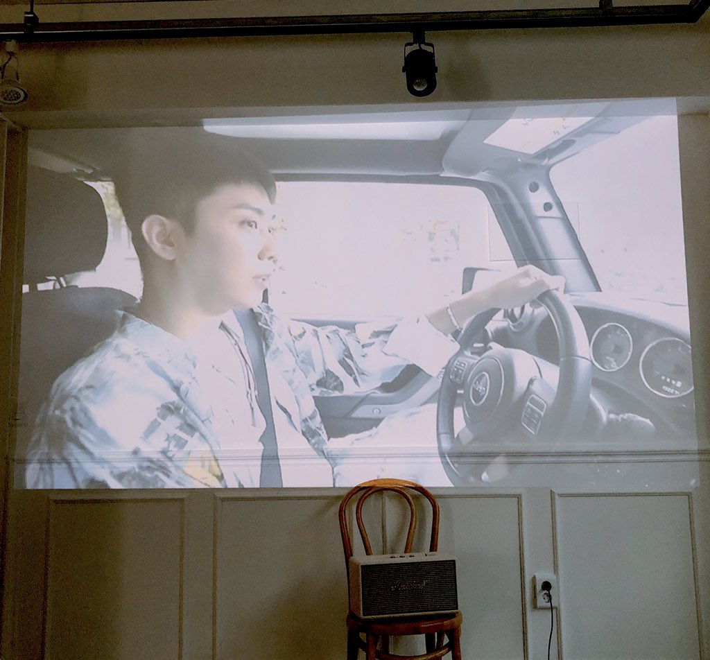 큰화면 최고👍🏾