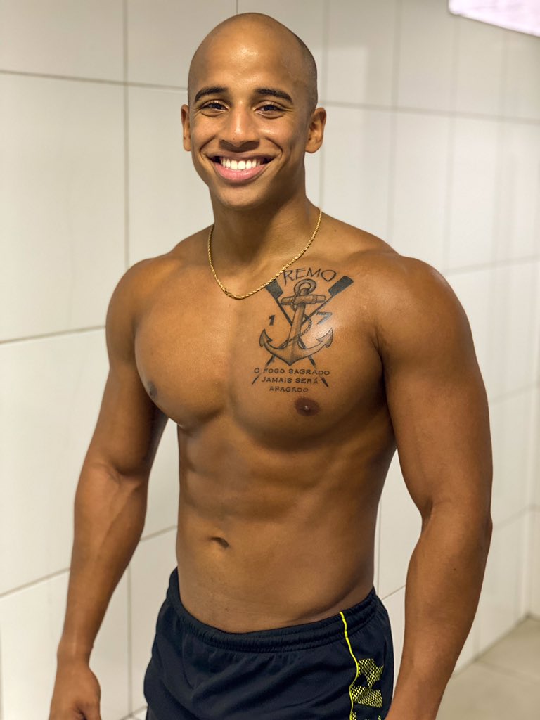 Victorcesaarr's tweet photo. Atrasado,mas vai nesse site tbm ...
Início de um sonho ..// Começando a dar certo https://t.co/DmEcbaJWvd