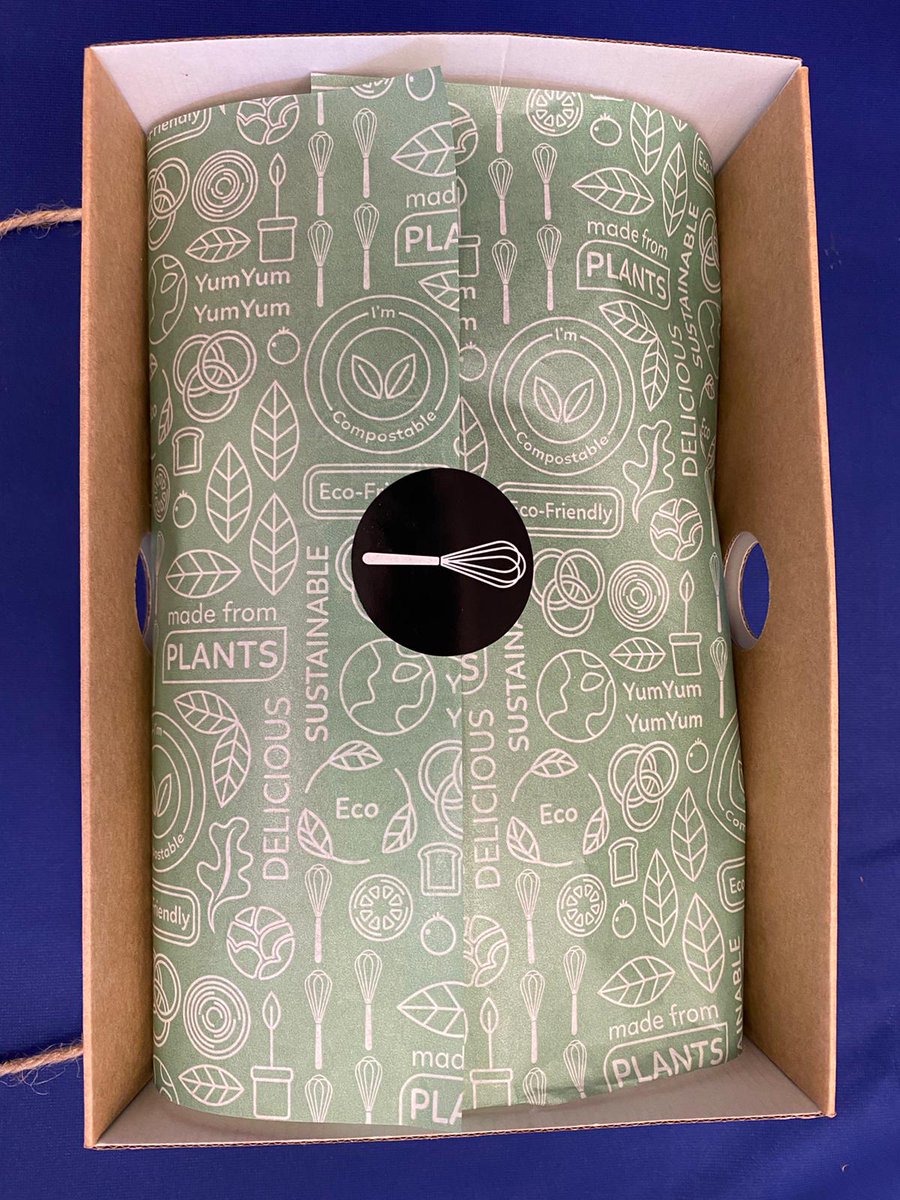 foodienorwich's tweet image. Ta daaaaa! Here's the finished treat boxes... Well done to the whole team for contributing and making this happen. The leavers loved them! #afternoontea #lemoncreampots #teamwork @NorwichSchool @ChartwellsInd @soubie2002 @fitzpad2 @thomasekngston