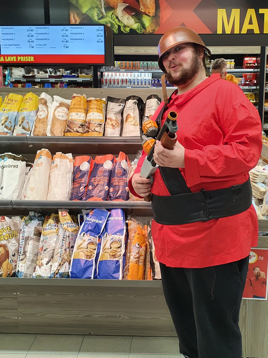 Tullingen_Tveit's tweet image. b r e a d