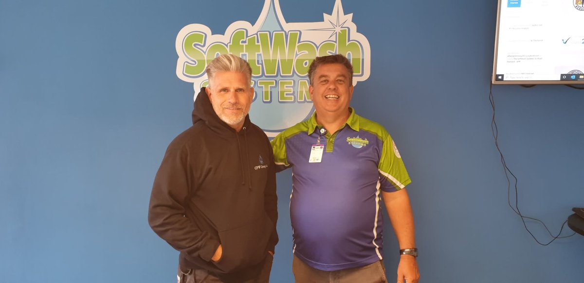 Captainpolewash's tweet photo. A big Thank You to Darran &amp; the team at Purple Rhino-Softwash Systems. Great additional service to the Captain Polewash Ltd portfolio!

Contact us for more information 

01202 905440
info@captainpolewash.co.uk
https://t.co/WUpUhwuPZJ https://t.co/LOqpkMtm6P