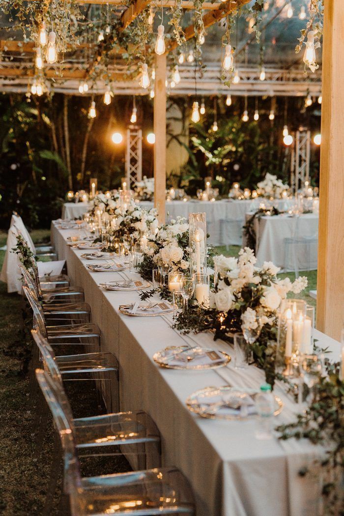 LesAMOURDAY's tweet photo. ⠀

⠀▪︎`    MC guides all guests to enter the other part of the venue, some of the people Elijah hired to help them for the success of the wedding, directed the guests to their seats that already provided for them . . . 

      #⃟CAFOXDEMARIAGE♡

⠀⠀⠀ https://t.co/N1EsI5jWWQ