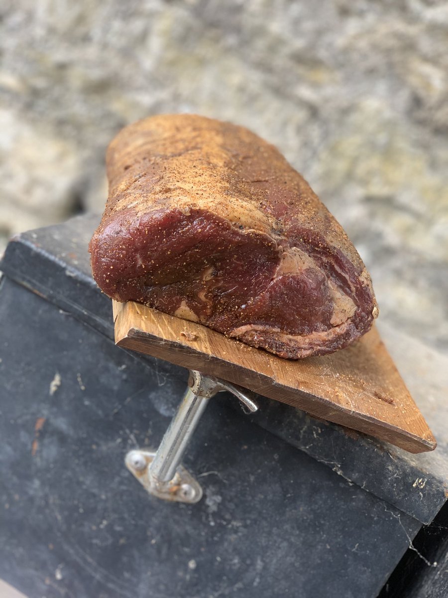 Meat Box tweet media