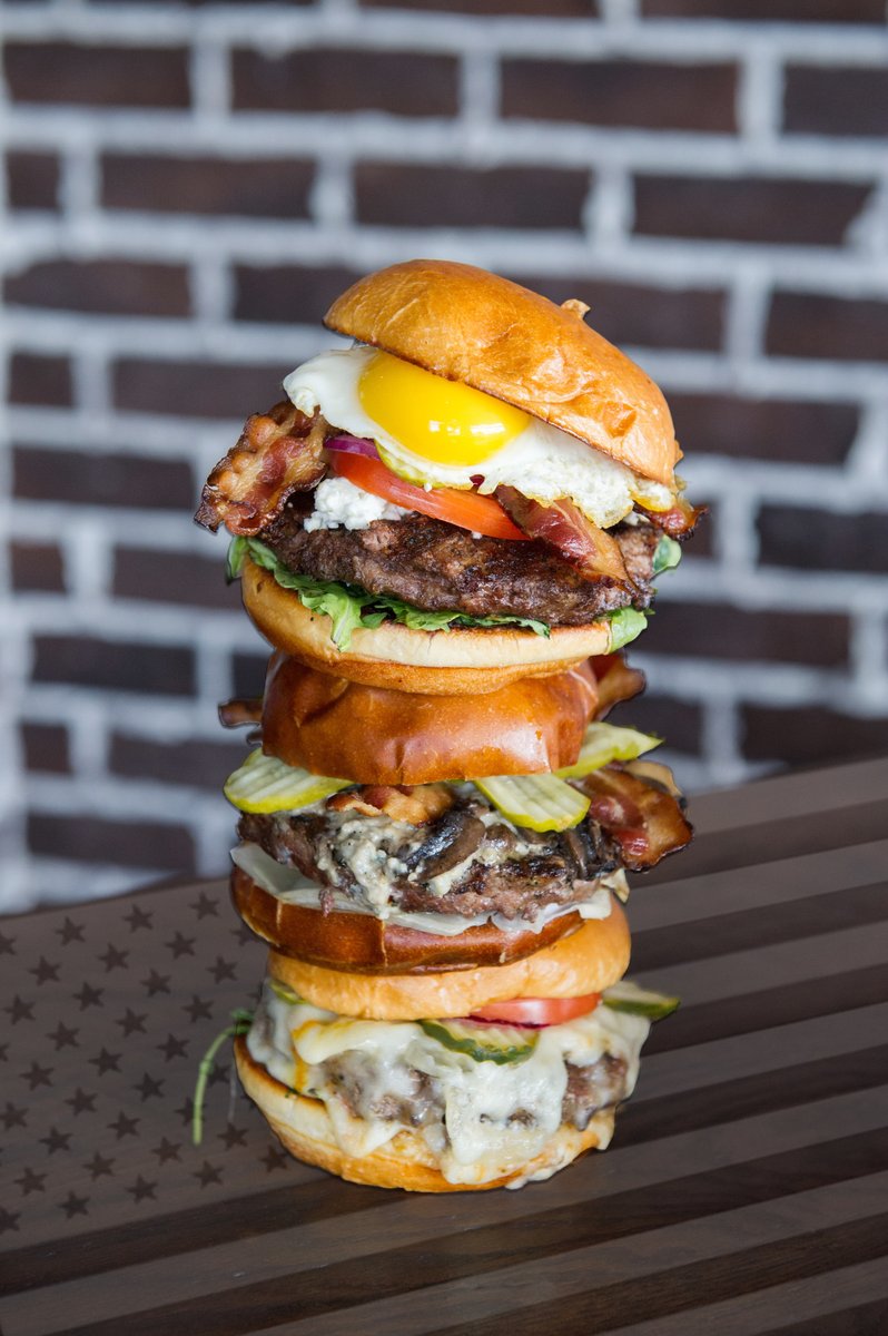 It is a VERY happy 4th of July at both Yeoman's locations today!
Tampa: $4 off ALL burgers all day long!
Kissimmee: LIVE 4th of July jams! Our Kissimmee location will be featuring Bellavotti from 12-2PM!