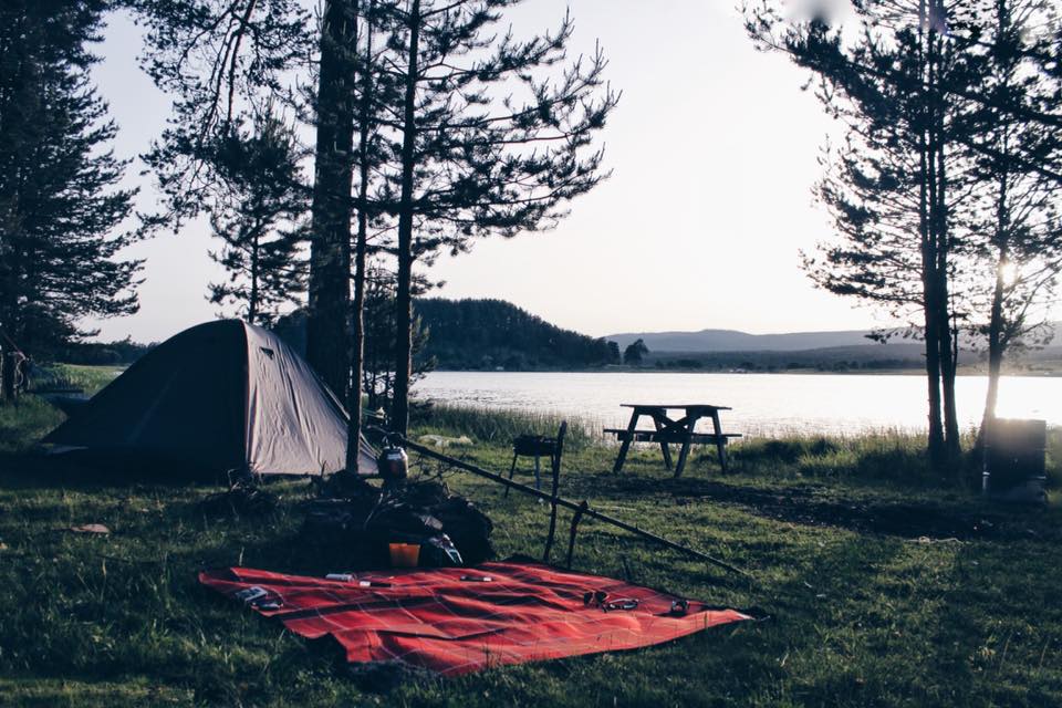 📍 Göksu Tabiat Parkı / BOLU

Göksu Tabiat parkı sessiz bir kamp geçirmek isteyen kamp severlerin beğeneceği bir kamp alanı olacaktır. İçme suyu tesis, tuvalet gibi tüm imkanların bulunduğu parkta rahatlıkla kamp atmak isteyenler tercih edebilir.

#kamp #kampyerleri #kampkafasi