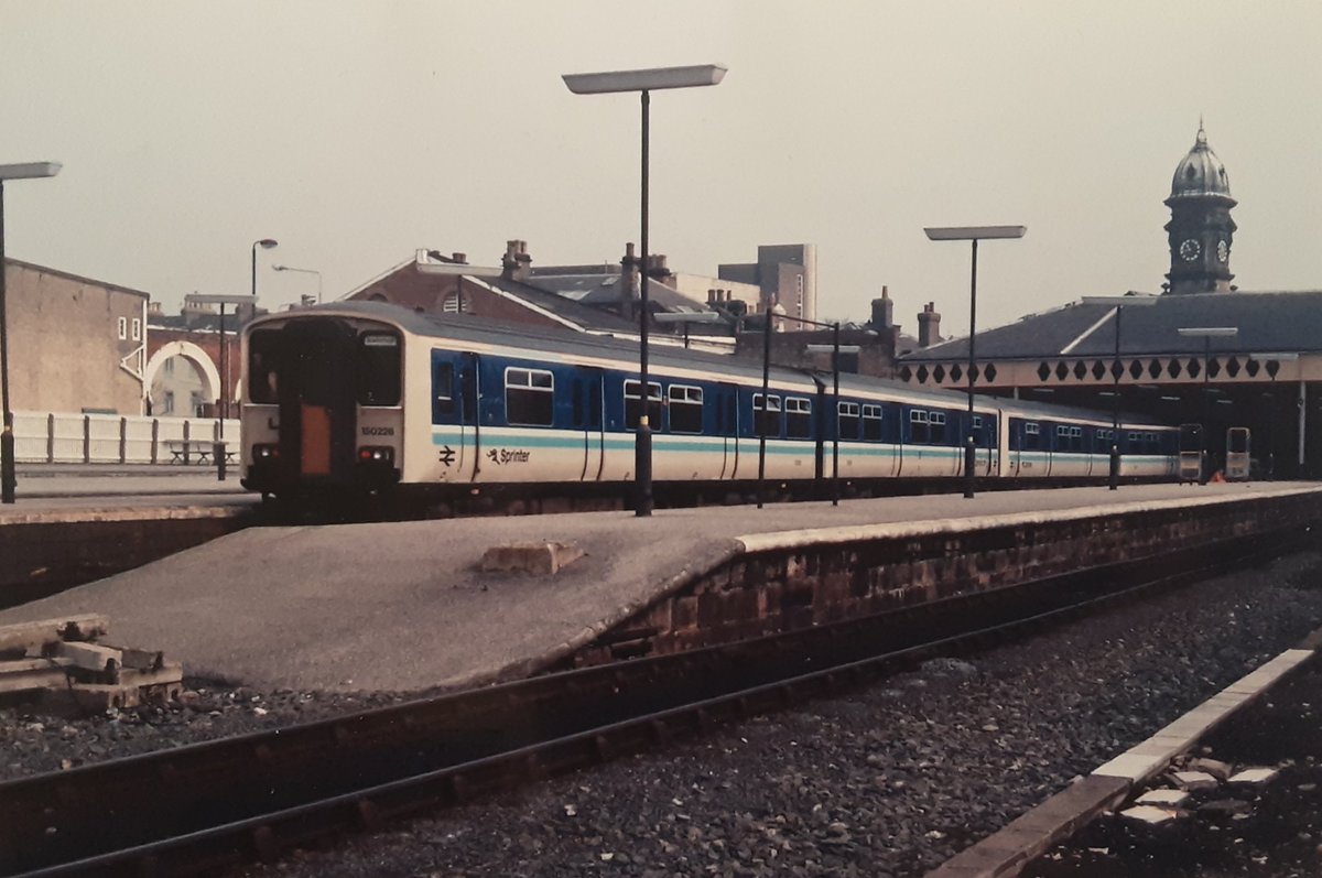 WilliamWardale's tweet photo. British Rail Class 150226 at Scarborough railway station
#scarborough #scarboroughrailwaystation #class150 #sprintertrain https://t.co/AMrLLjntFr