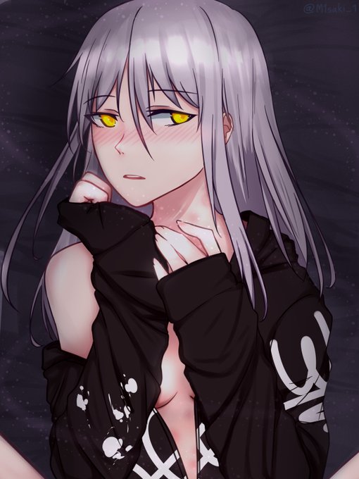 "Mitake-san... Your hoodie is so warm..." 💜 