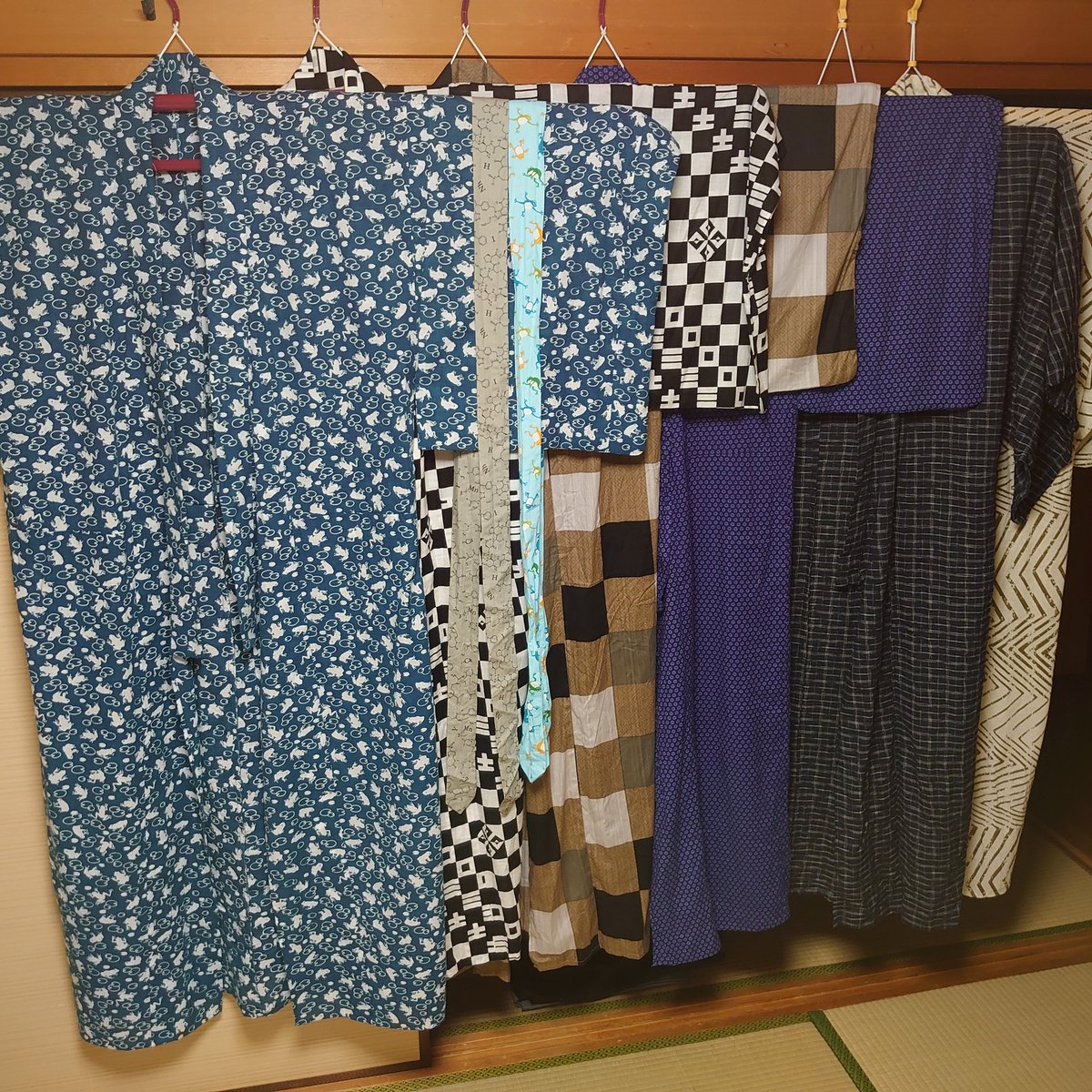 killifish730's tweet photo. カエル浴衣が仕立て上がりました！🤣🤣🤣🤣🤣
#着物　#着物コーデ　#浴衣　#着物男子 #カエル #カエルグッズ #kimono #yukata #frog https://t.co/Px1g1C7Q72
