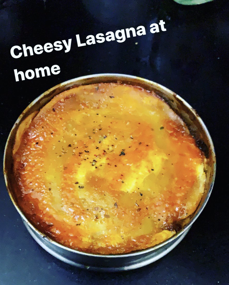 ruchibye's tweet photo. So i Learnt how to make LASAGNA at home finally ....and it’s cheesy as fuck 😳❤️.
#rain #lasagna #Italy #Food #chefRuchi #Caaant #omggg #yummymummy https://t.co/q91fVdz9Ni
