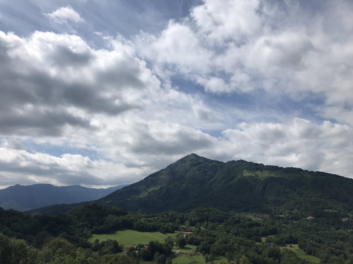 venetocio's tweet photo. Giornata bella e piacevole in Veneto oggi
#valdagno #Veneto https://t.co/0QQIZQTz34