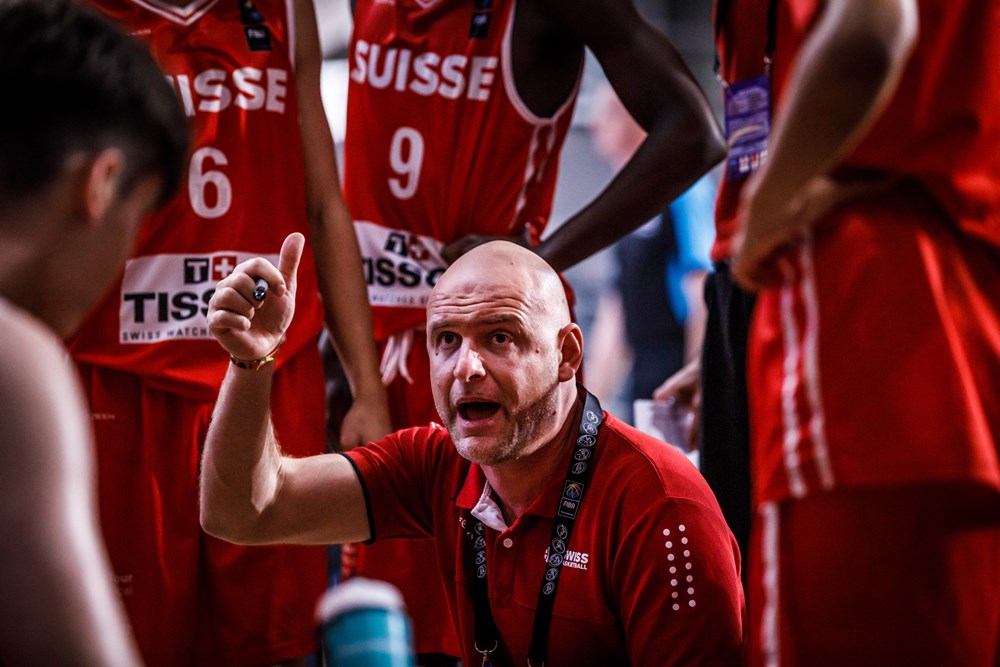 basketstabio's tweet photo. Il Raggruppamemto Pallacanestro Mendrisiotto annuncia l'arrivo in #RPM di coach Cristiano Iannitti, allenatore di grande esperienza. Cristiano assumerà il ruolo di Responsabile Tecnico RPM e coach della U17 nazionale e U15 2007.Benvenuto! https://t.co/wo9RFMUtJ9