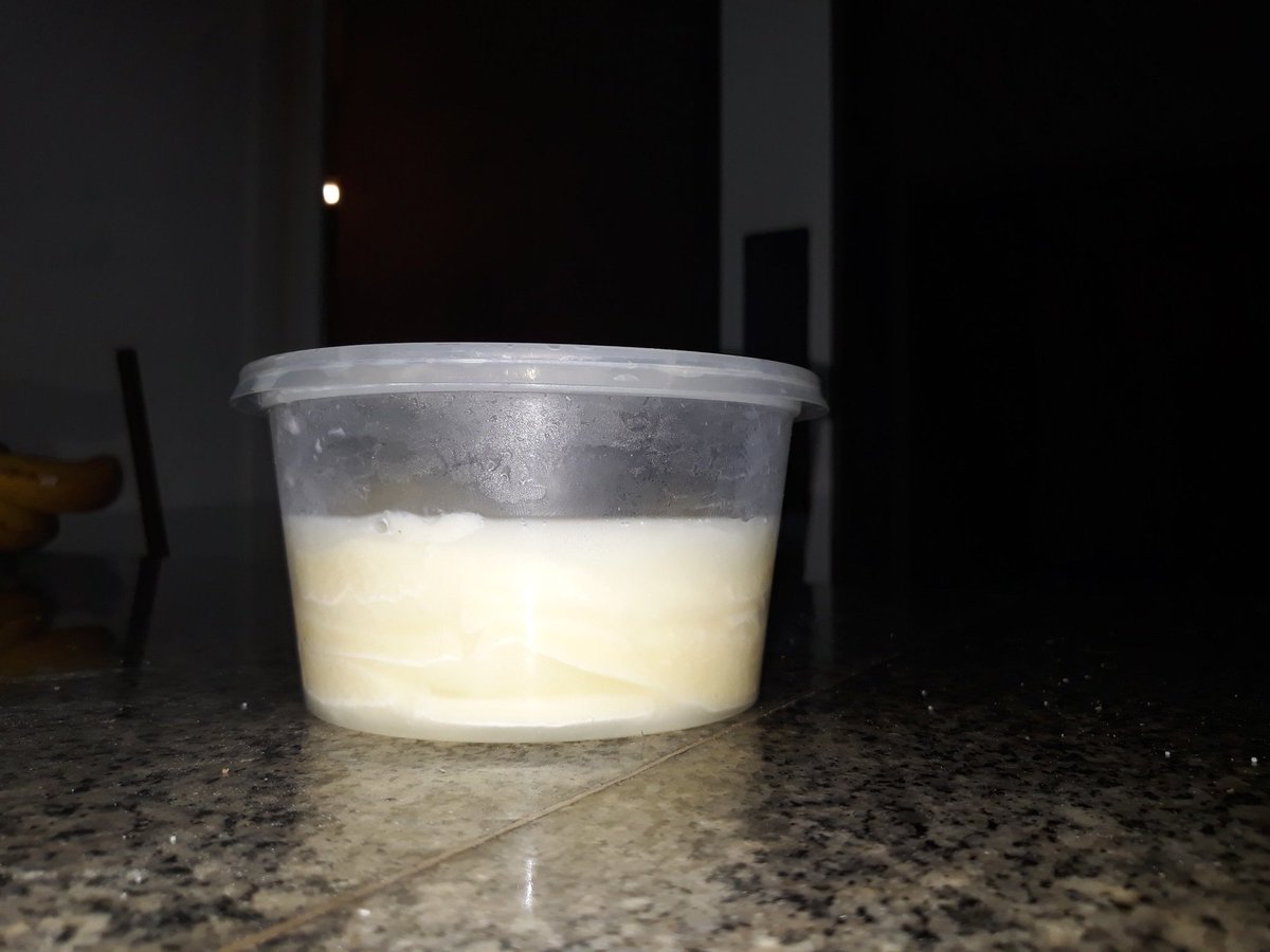 joselorenzos's tweet photo. Y para consumir ésta semana, tenemos:
1 kg de palmita y 300 gr de queso de mano.
Todo con 10 lts de leche fresca.
Las recetas y cómo hacerlos, en mi canal de youtube: https://t.co/kznY2cs9wm
#quesos #quesosemiduro #quesodemano #quesopalmita #quesopalmizulia #quesosvenezolanos https://t.co/dkOWh7Xn1B