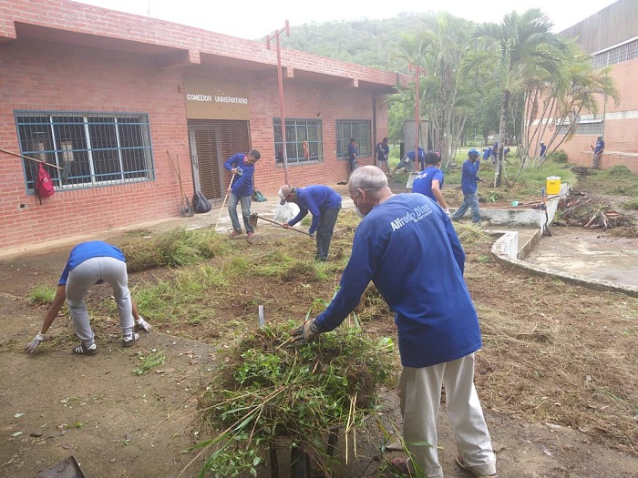 SeguridadENE's tweet photo. Programa Nueva Esparta Bonita llegó a lo interno de la Universidad de Oriente https://t.co/nQrfoAObhf https://t.co/PJQDH9a9W7