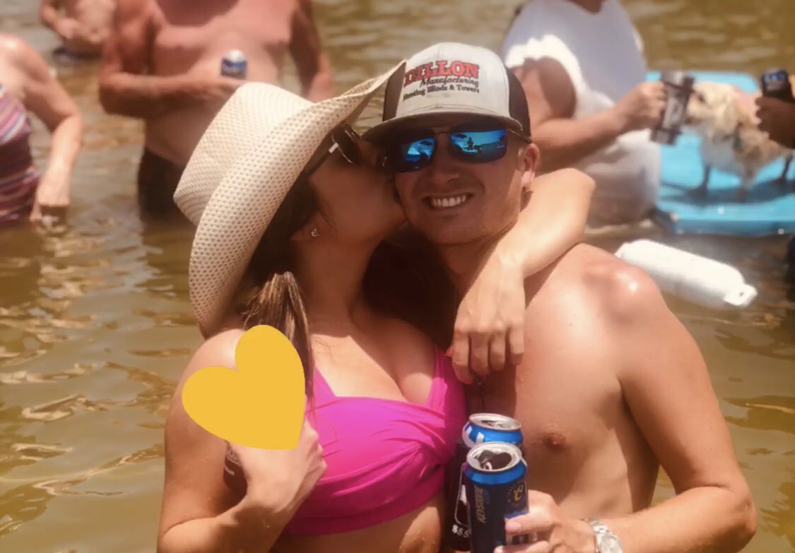 malloriemcfarli's tweet photo. Had fun at the lake 🤩 @dillon__vaughn https://t.co/PPPHbKQgWm
