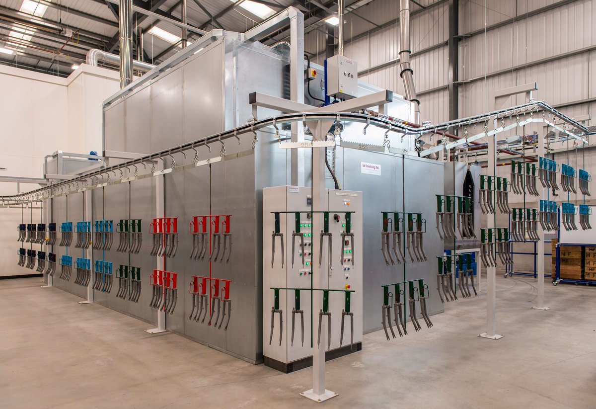 tdfinishingltd's tweet photo. Working together with #Permastore we managed to create a #ColourCoating line facility which is compact, reliable and can coat the full range of the Permastore Epoxy lined tanks. 

Read more..https://t.co/2gwXHXMLwy 
#tdfinishing #SurfaceWorld #PowderCoatingSystems #Subcon #GBmfg https://t.co/NOt6NYh3aE