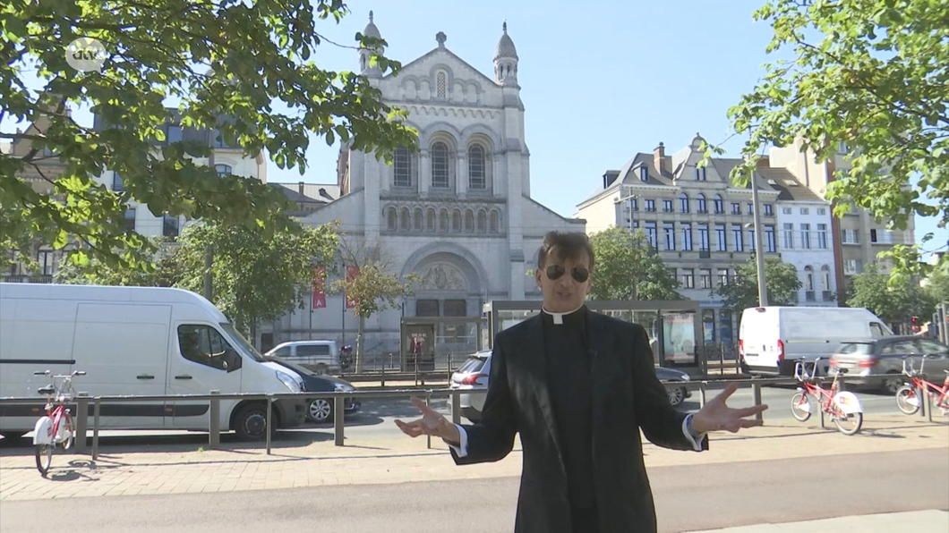 atvbe's tweet photo. Rudi Mannaerts ontdekt het Antwerps (vakantie-)paradijs: Italië #atvnieuws #RudiMannaerts #Antwerpen #vakantieparadijs #Italie #vakantie #vakantieindestad
https://t.co/sVdQFlRGCU https://t.co/HLNKcJrjRG