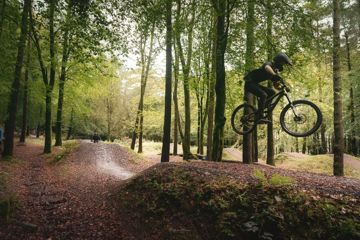 mathewbrowne's tweet photo. I picked just about the rainiest day of 2019 to shadow @MTBcoaching teaching mountain bike skills at Afan Forest Bike Park, shooting action shots for @VisitNPT

Ally will be running MTB courses from 16th July as covid-19 restrictions ease here in Wales. https://t.co/AswBomZqUv