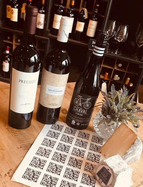 CasesClubHove's tweet photo. Order your wine and cheese platters with confidence using our QR code #weareopen #winebar #sipwithus #happy4thjuly #wineshop #winebytheglass #wine #vino #cheese https://t.co/EceouYZQyd