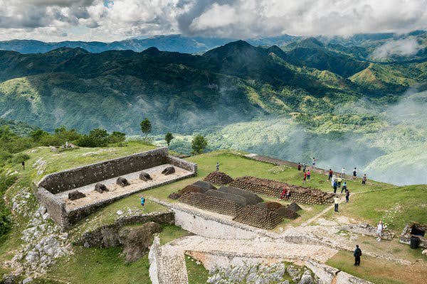 montclairvenus's tweet photo. #AllCountriesMatter 🥳🥳🥳🥳 Haiti is so beautiful I hope we can hve this day in really take it all in. Happy 4th 🇭🇹 https://t.co/EVgOgq3vYZ