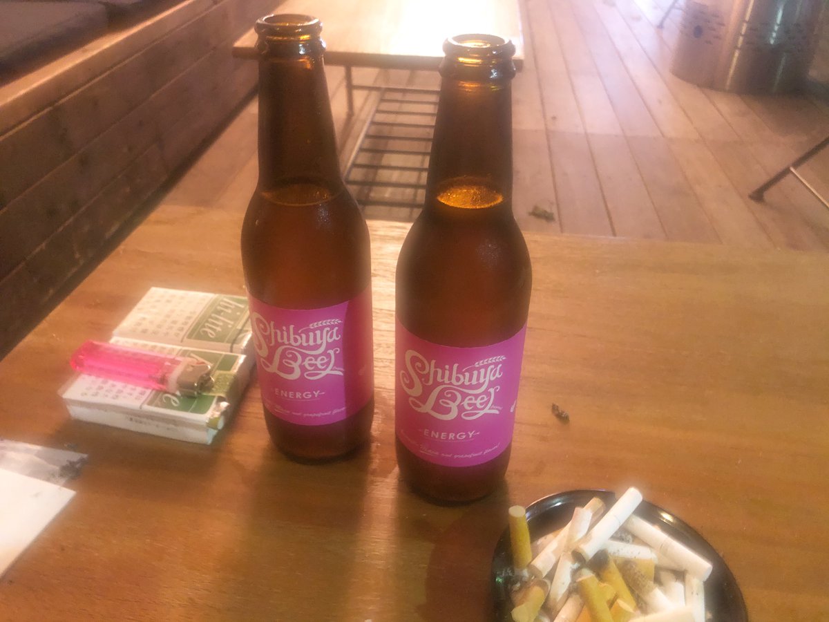 にもめろ בטוויטר 僕が7弦ギターを手に取ったきっかけのcazquiさん Cazqui と飲みです 大好きです そしてにもめろさん男顔twitter初出しです そして髪染めました 情報過多