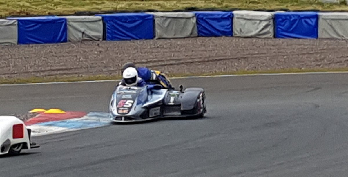 flatinsixth's tweet photo. That's it for today. Not a bad run everything went smoothly, all we need now is a proper race!! ๐ค
#CranmoreSidecarRacing #CSR55 #GaryRobinsonPerformance https://t.co/WrfSRrwyco