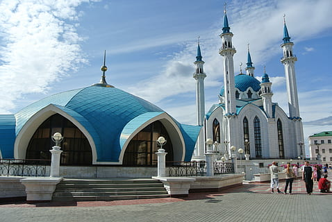 Qolsharif/Kul Sharif Mosque, Kazan (Tartastan, Russia)this actually got destroyed by Ivan IV Vasilyevich aka Ivan the Terrible but got rebuilt n it looks great n even castle like!