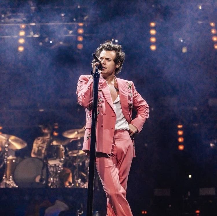 harry styles as freddie mercury; a much needed thread