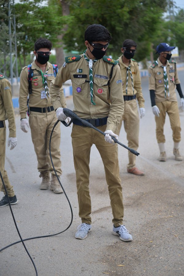 Ali_Zain_sc's tweet photo. #Scouts_Fighting_Corona
#عزم_و_ہمت_کے100دن https://t.co/QB9jk6THng