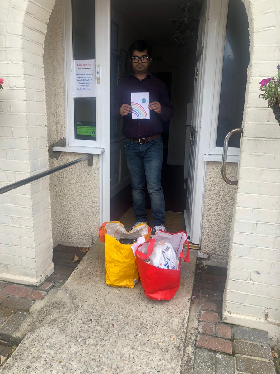 MertonMutualAid's tweet photo. Another generous drop-off to care homes today. Once again, thank you to all of you who selflessly support Merton Mutual Aid and our community! 💙🤩🙌

#MertonStrong #MertonPride #StrongerTogether #MertonHeroes https://t.co/h80EEfew4d