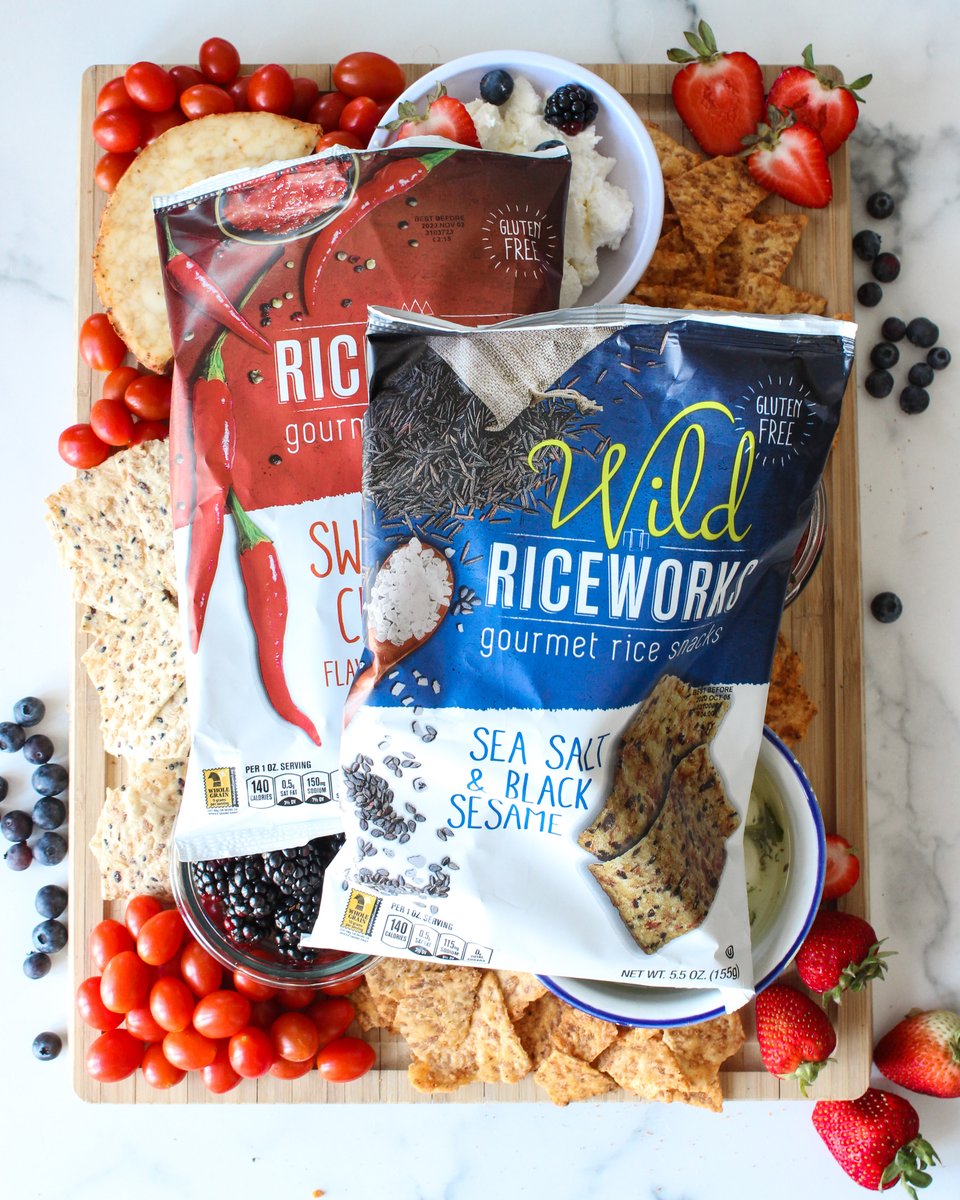 riceworkscrisps's tweet photo. Today we're celebrating freedom, fireworks, and spreads full of healthy snacks 🇺🇸

#Happy4thofJuly https://t.co/k2ghTitB53