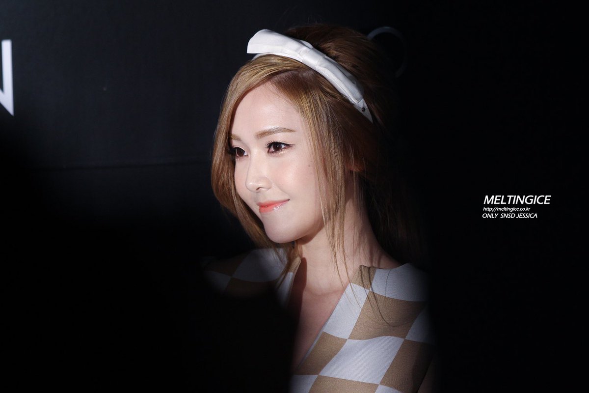 timeto_jsy's tweet photo. 130705 루이비통 글로벌스토어 오픈행사 
#제시카 #Jessica #JessicaJung https://t.co/rCzHp8gkhk