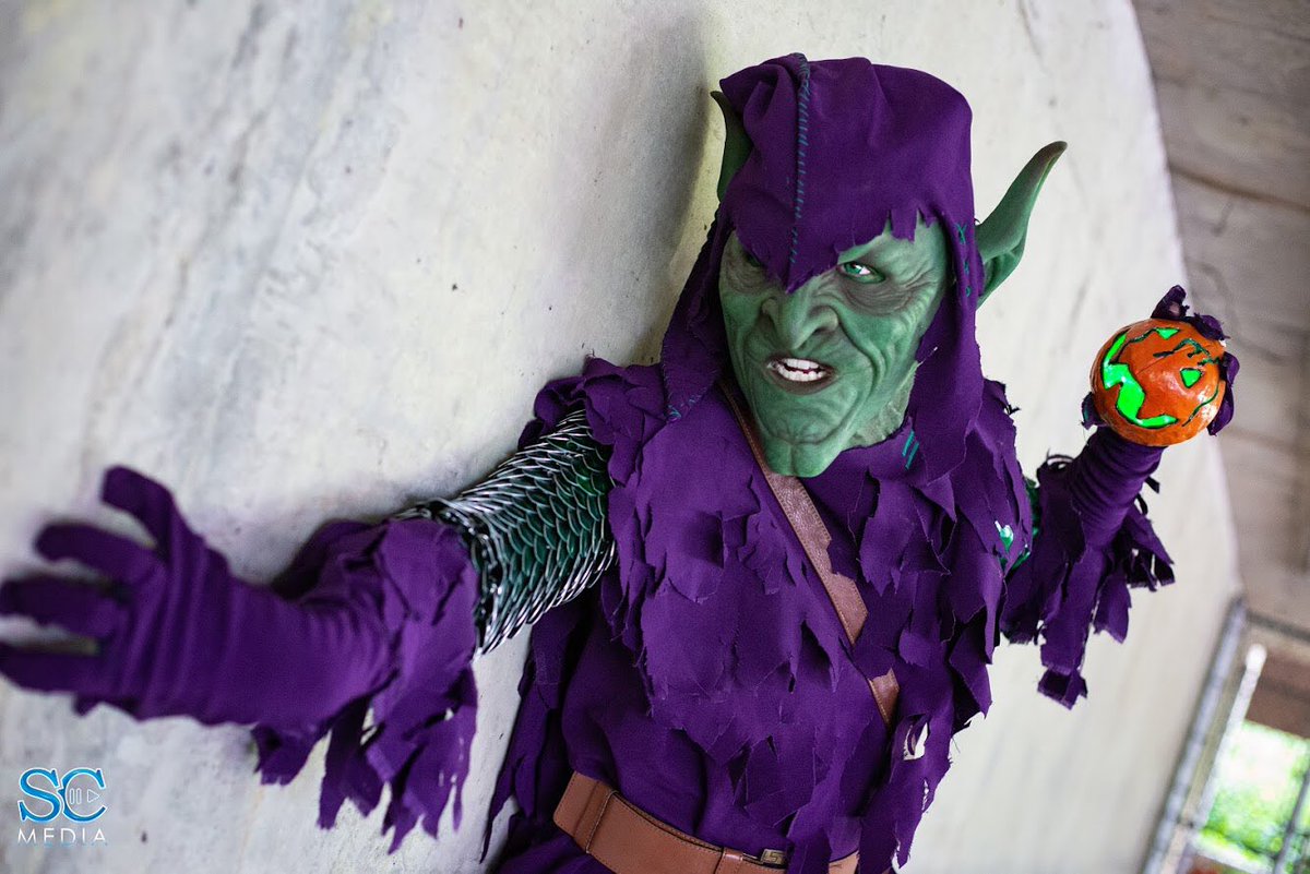 corbin_media's tweet photo. Happy Fourth of July! Wanted to share some Spiderman and Goblin photos here on my first post. 
#cosplay #spiderman #goblin #FourthofJuly2020 https://t.co/5n2GqrXVyx