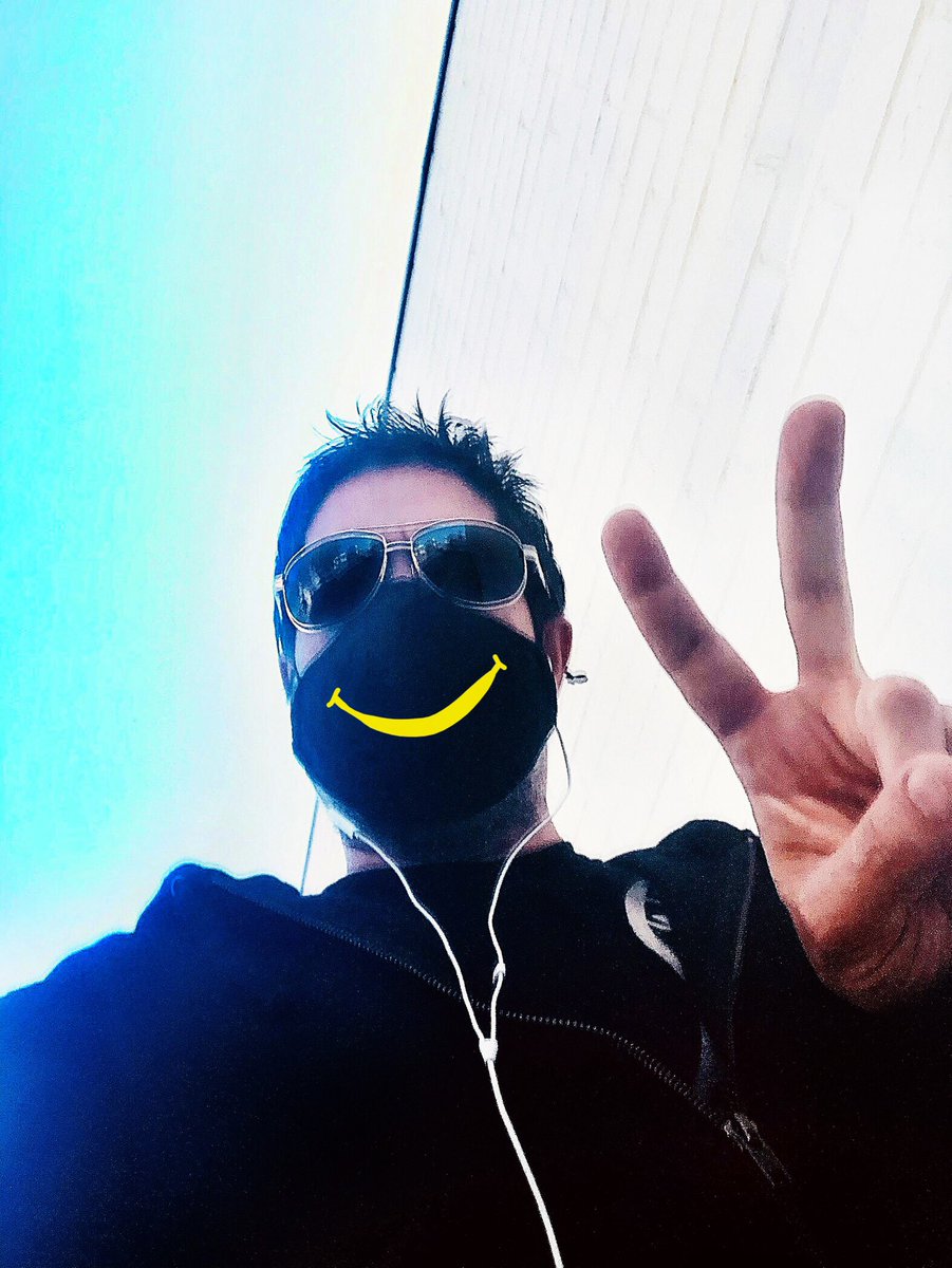 LoriteFrancisco's tweet photo. Happy 4th. Stay safe. #weirdestJuly4th #subdued #betternextyear #wtf2020 #iwishiwereonthebeach #stayhealthy #peace #landofthefree #independenceday #soon https://t.co/NX4zx0qjX5