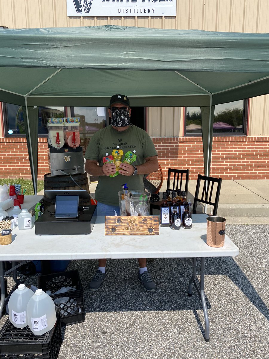 wtigerd's tweet image. Happy 4th of July from all of us at the White Tiger Distillery! We’ve had our challenges over the past 244 years but there’s no greater place to be - enjoying the hot Maryland weather outside with good food, good drink, social distancing, safety &amp;amp; #FatCockCoctails #4thofJuly2020