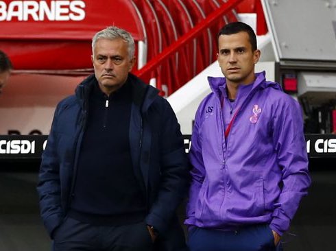  TACTICAL ANALYSIS - Sheffield United vs SpursThe flaws of 4-2-3-1 + Why 4-3-3 is a must going forward for Spurs:   @TahaFTBL