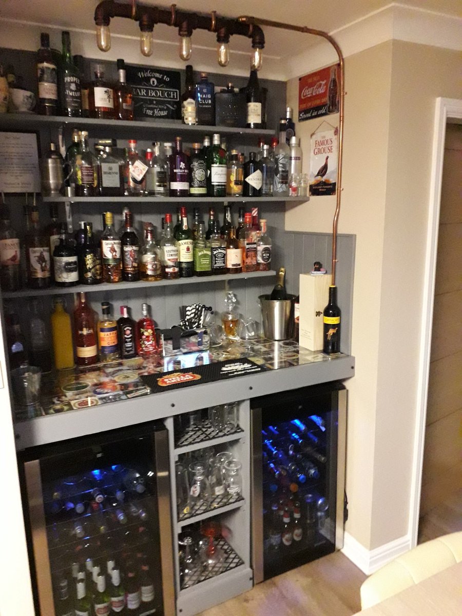 michaelbouch68's tweet photo. The Rum offer @BARBOUCH topped up today, thank you to @coopuk Colleague Double Discount.. The Bar is open #whygoout No Social Distancing required... @karinebouch @keatbouch @CaptainMorgan @KrakenRum https://t.co/SiZDJoP5J4